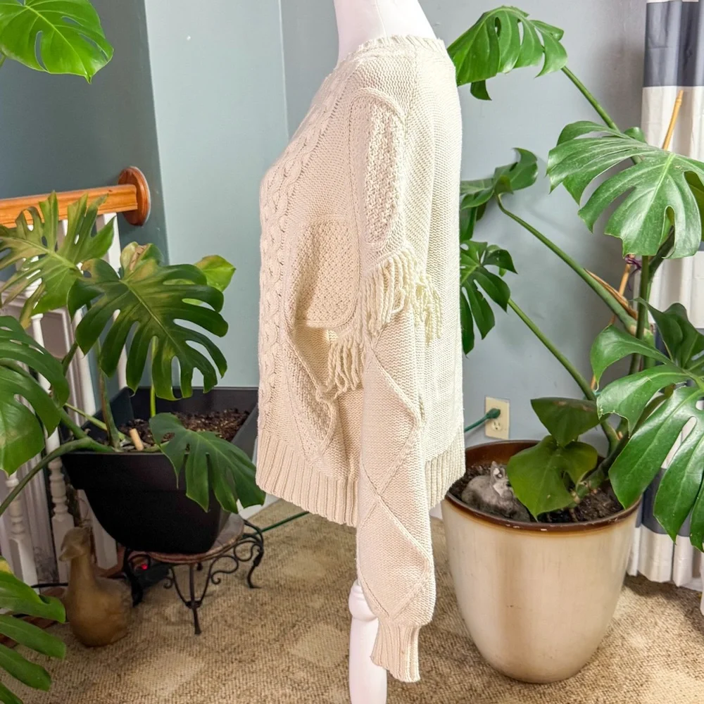 Promesa Textured Knit Cream Sweater